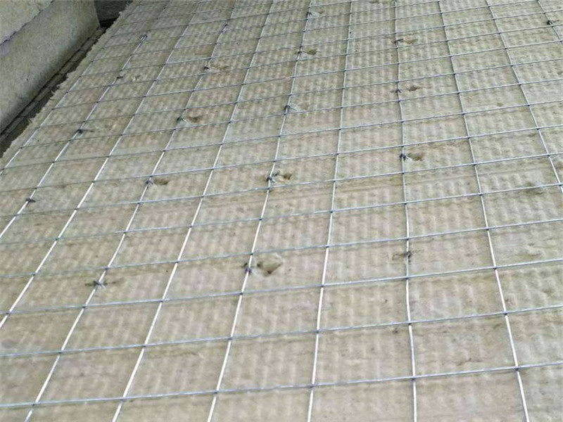 商河保溫巖棉復(fù)合板價(jià)格